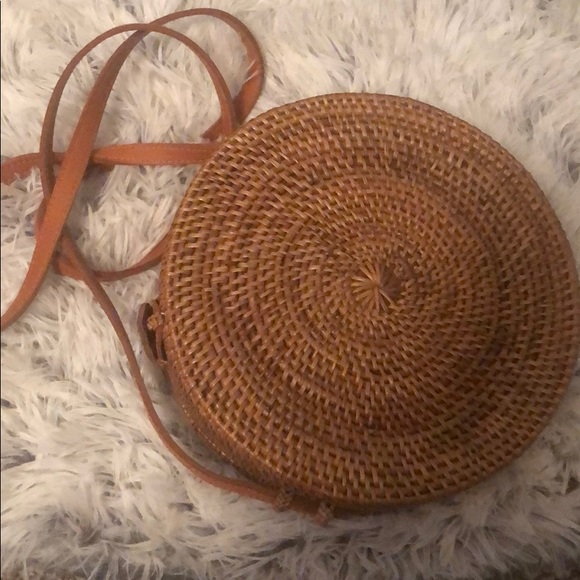 Brand new straw round purse 👜 - Picture 3 of 8